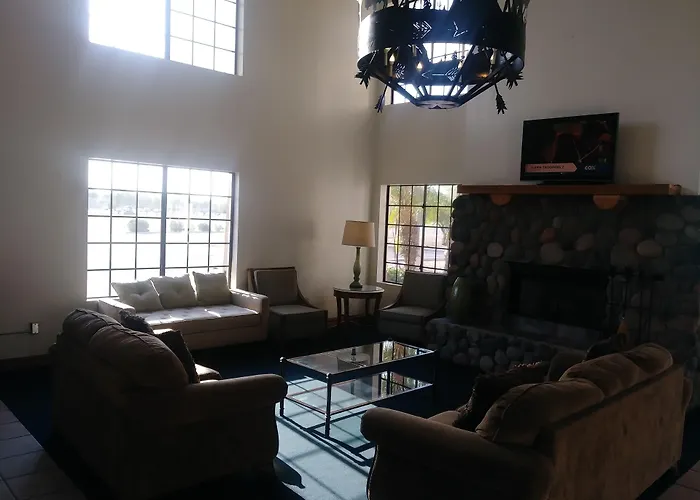 Hotel The Serene Peoria, Surestay Collection By Western 2*
