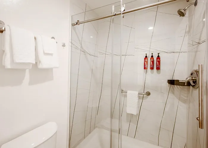 Hotel The Serene Peoria, Surestay Collection By Western Glendale