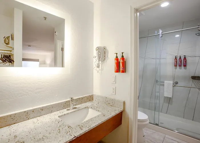Hotel The Serene Peoria, Surestay Collection By Western Glendale