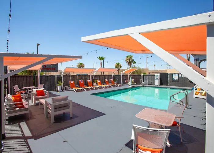 The Serene Peoria, Surestay Collection By Western Hotel Glendale